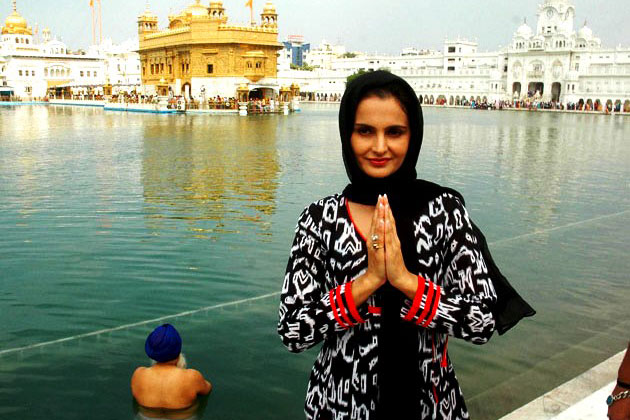 Monica Bedi to make debut in a Punjabi film 'Sirphire'